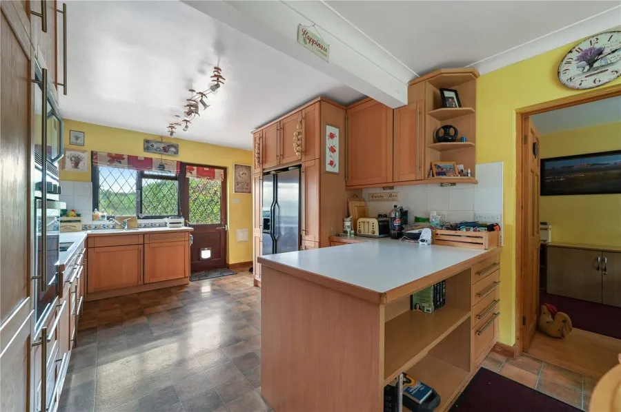 House Under Offer with 5 bedrooms in Dell Lane, Little Hallingbury, CM22, photo 3