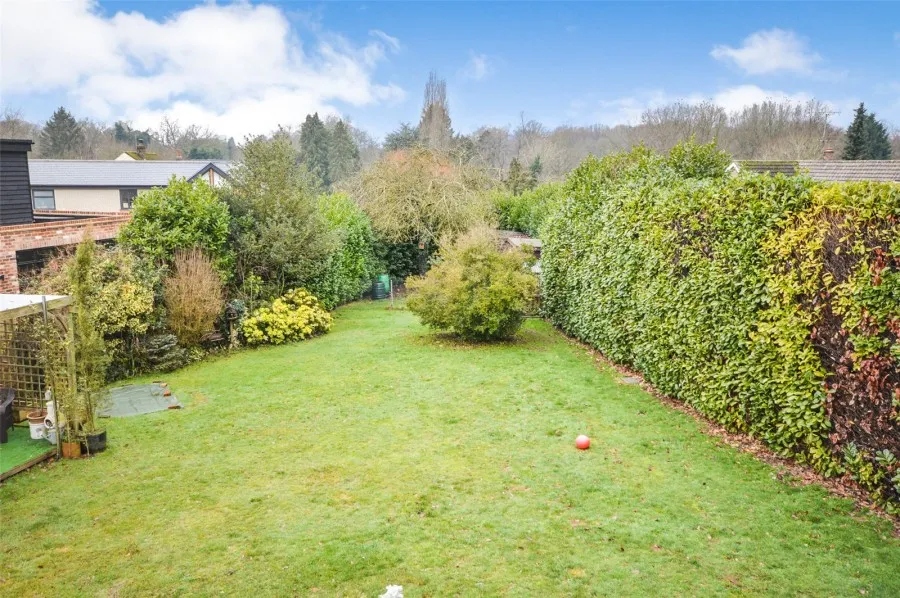 House Under Offer with 5 bedrooms in Dell Lane, Little Hallingbury, CM22, photo 10