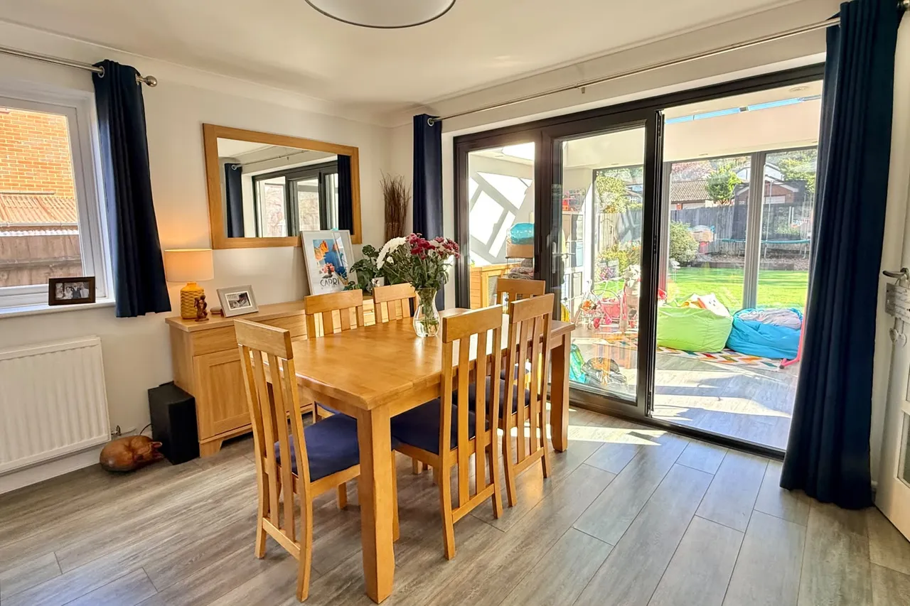 Fernwood Close, Ringwood, BH24, photo 10
