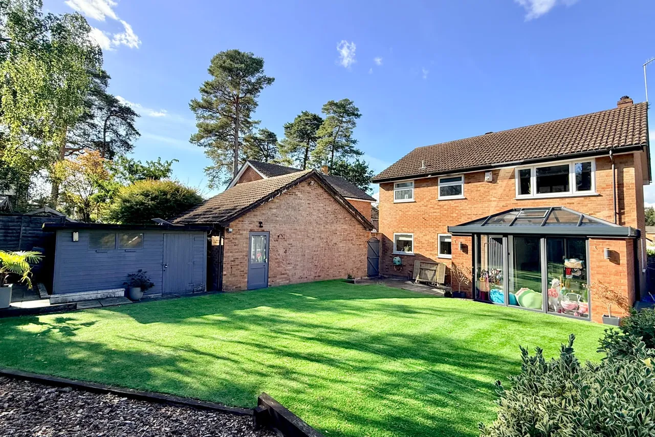 Fernwood Close, Ringwood, BH24, photo 2
