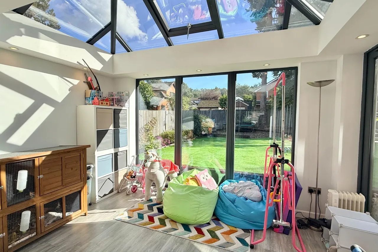 Fernwood Close, Ringwood, BH24, photo 14