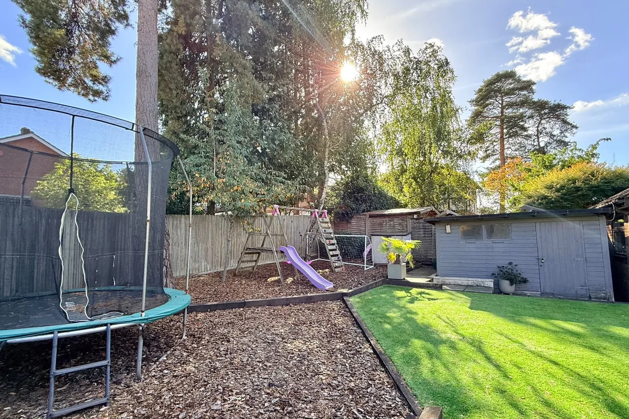 Fernwood Close, Ringwood, BH24, photo 27