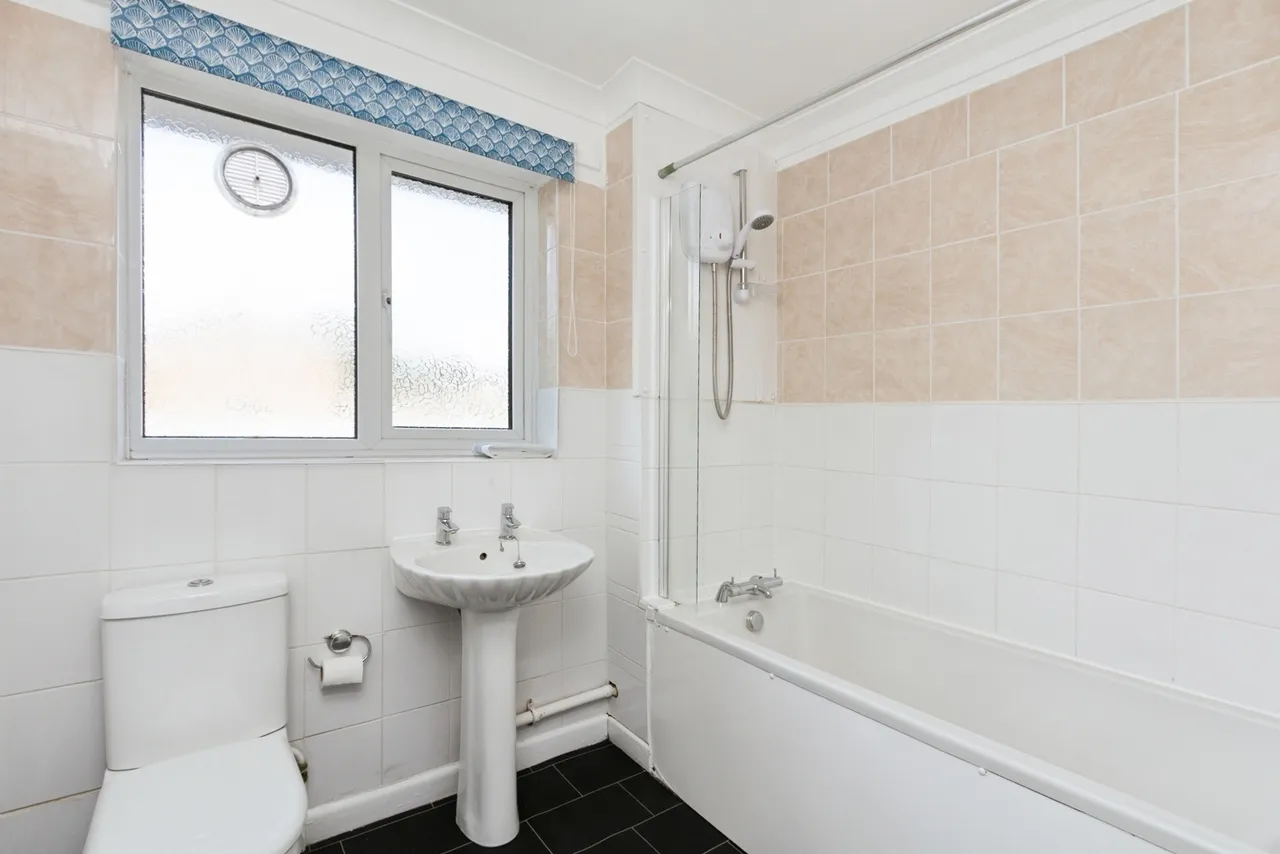 Cavalier Road, Old Basing, RG24, photo 12