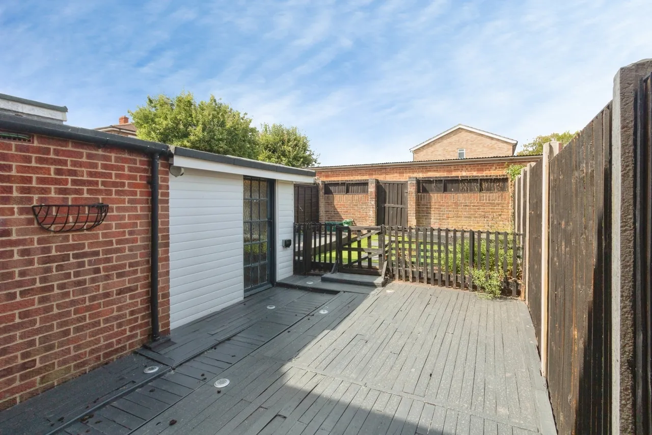Cavalier Road, Old Basing, RG24, photo 15