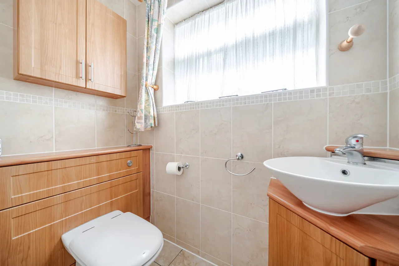 Mower Place, Cranleigh, GU6, photo 11