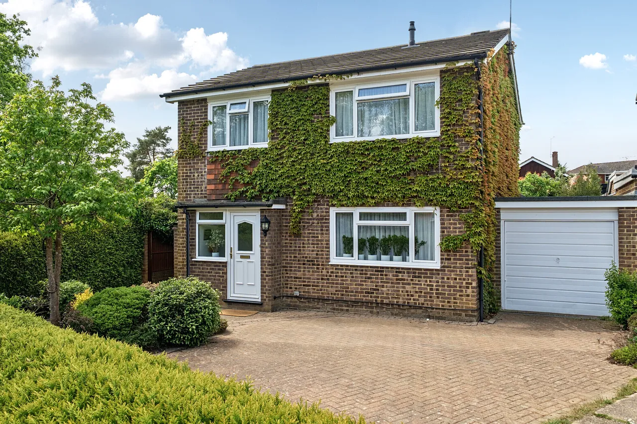 4 bed house for sale, Mower Place, Cranleigh, GU6