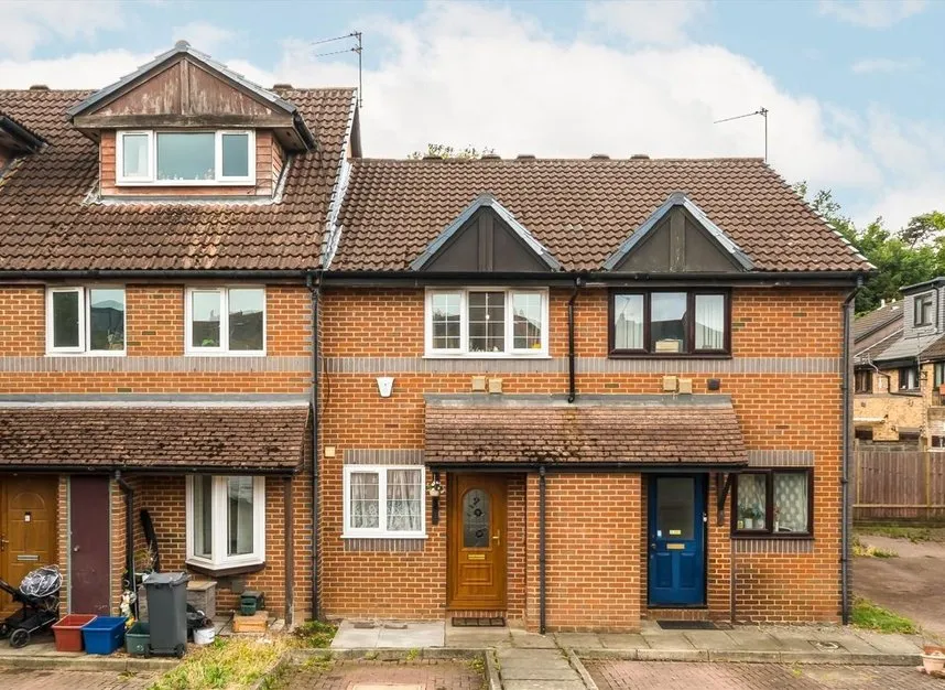 2 bed house for sale — Weavers Close, Isleworth, TW7