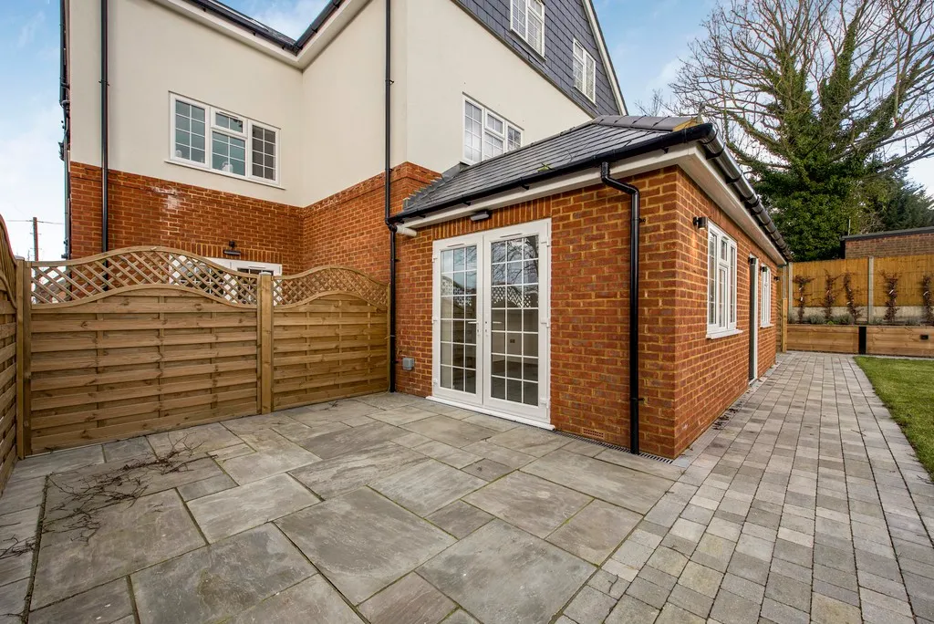 Harefield Road, Uxbridge, photo 16