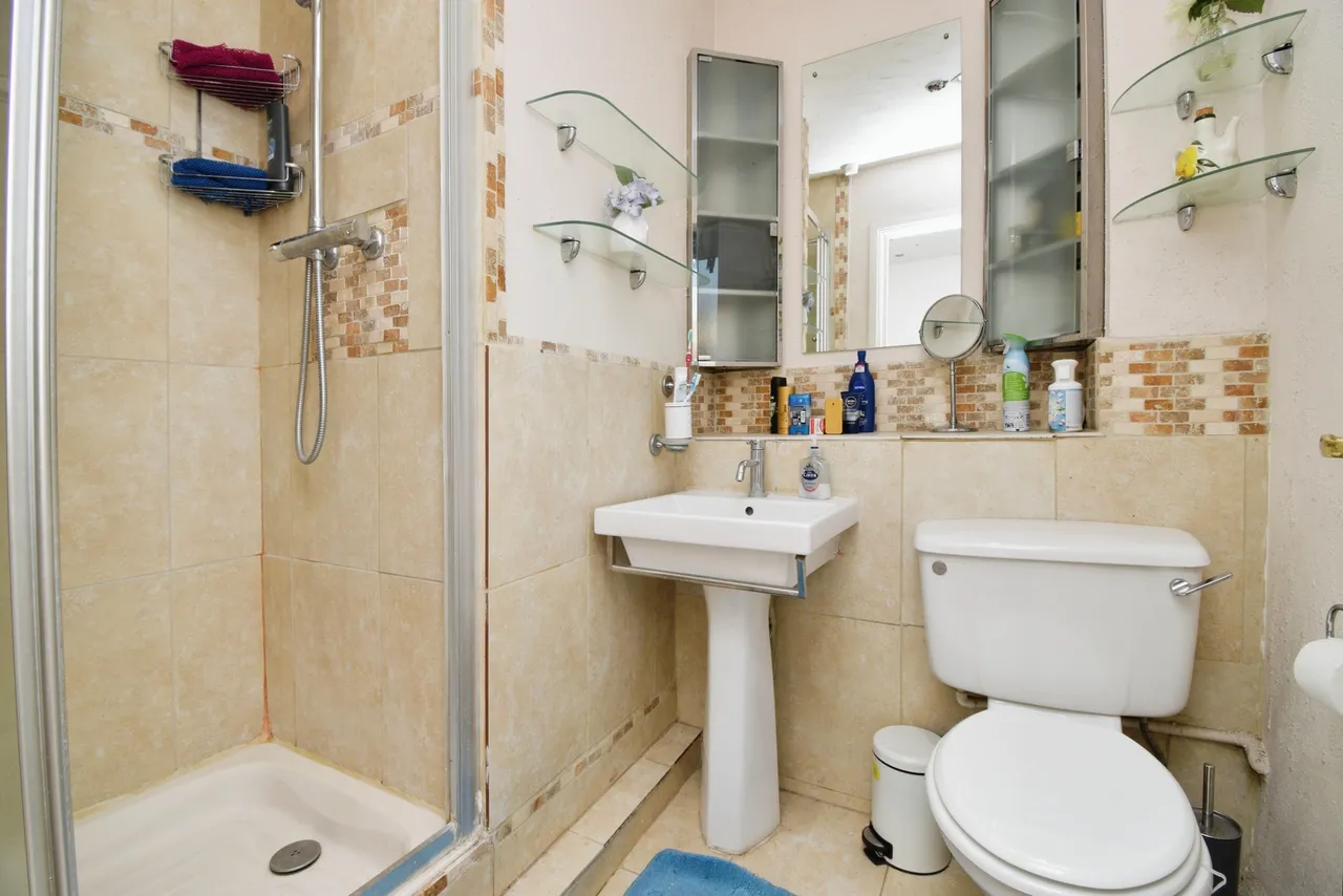 Hardy Avenue, London, E16, photo 13