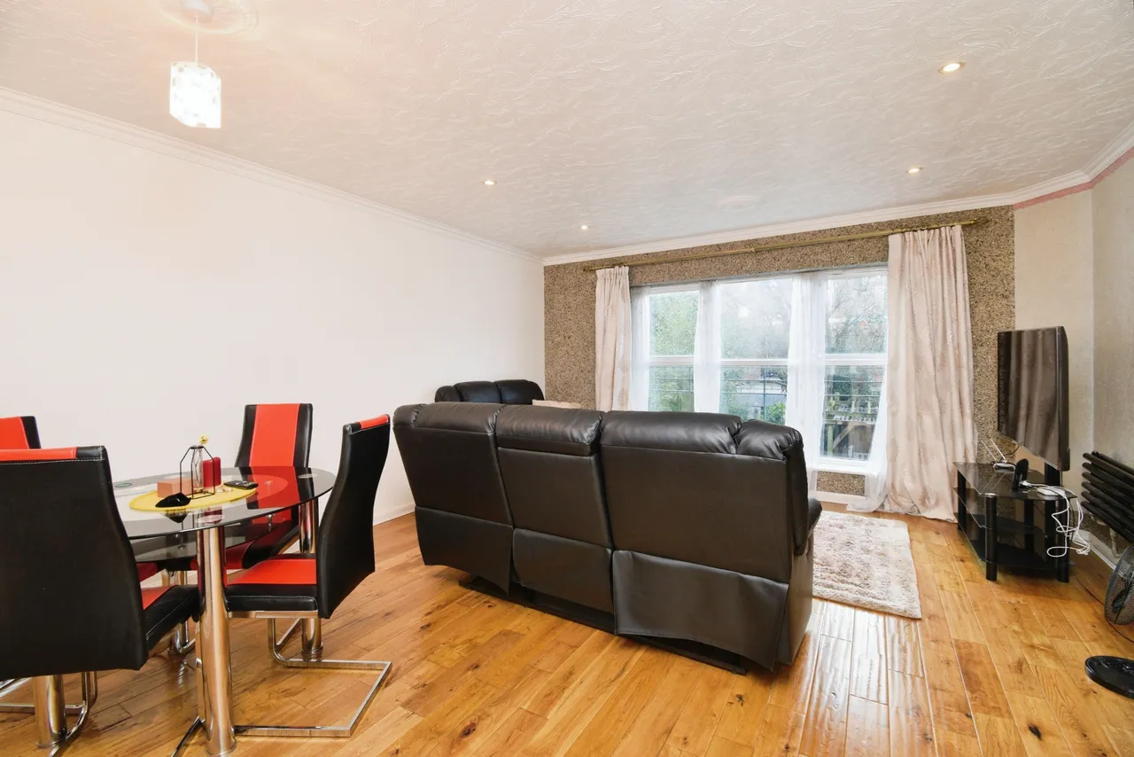 Hardy Avenue, London, E16, photo 6