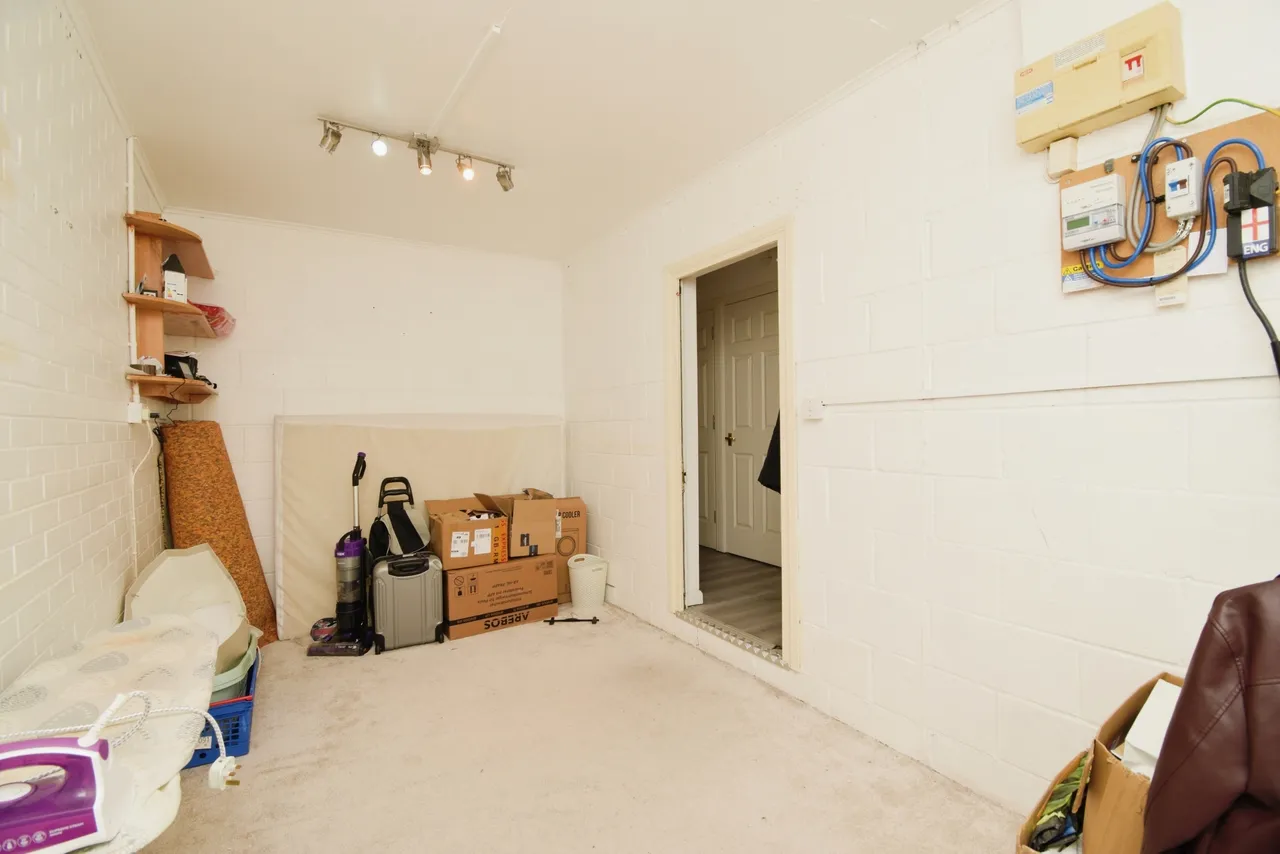 Hardy Avenue, London, E16, photo 11