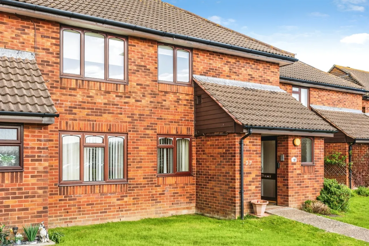 Swanley Close, Eastbourne, BN23, photo 15