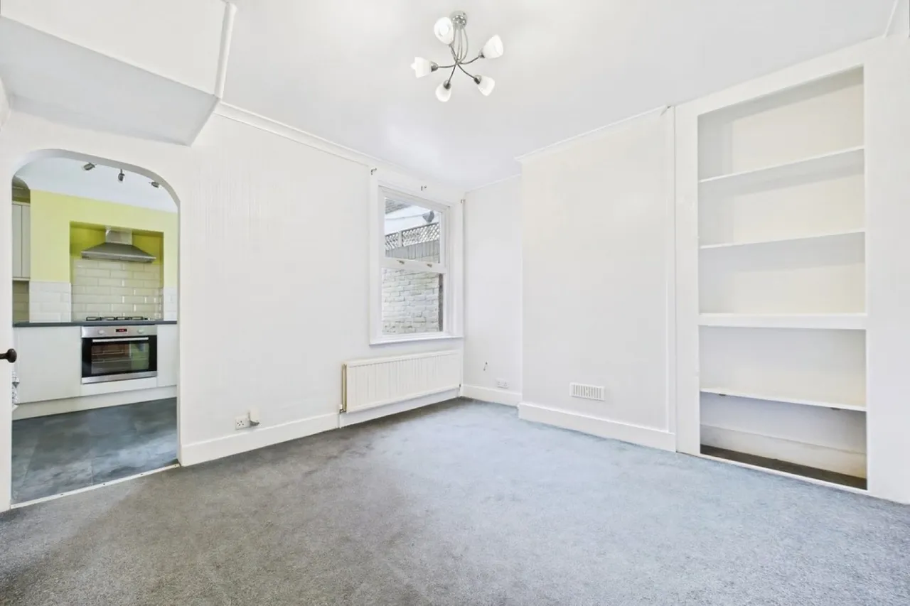 Nightingale Road, Dover, photo 9