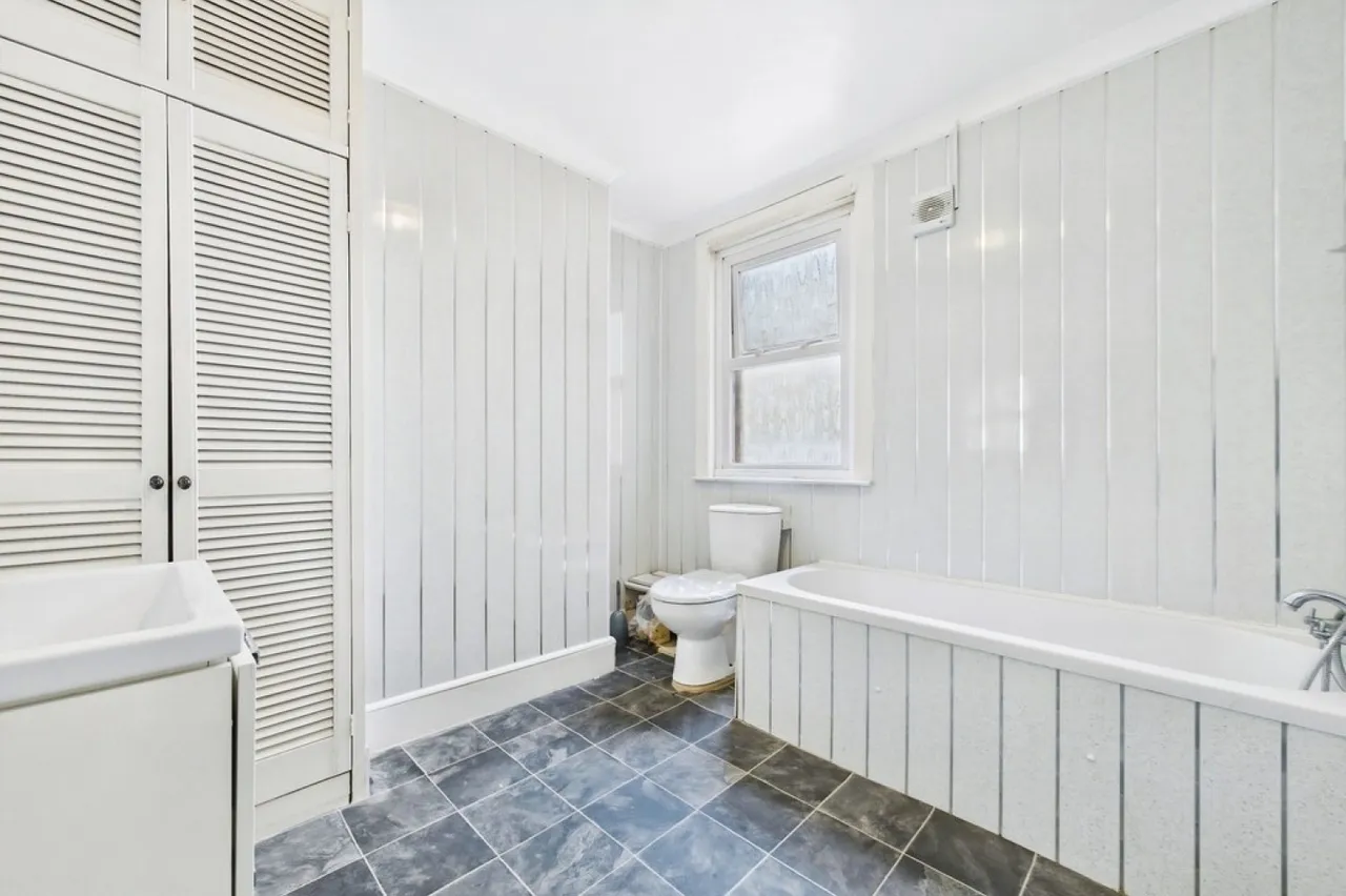 Nightingale Road, Dover, photo 7