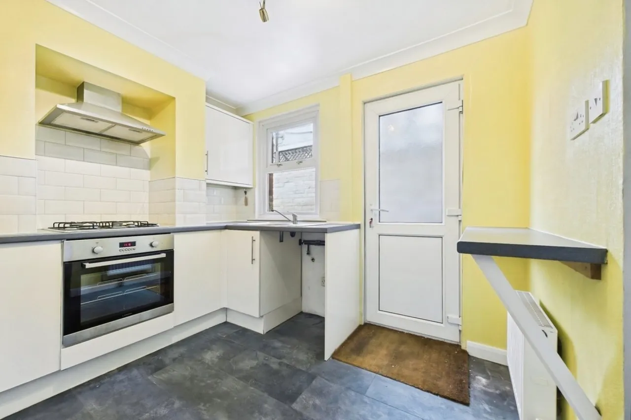 Nightingale Road, Dover, photo 8