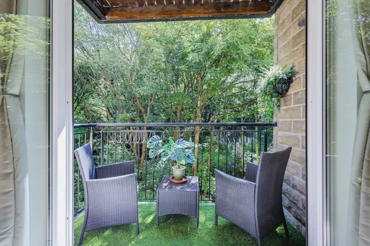 Cornmill View, Horsforth, LS18, photo 16