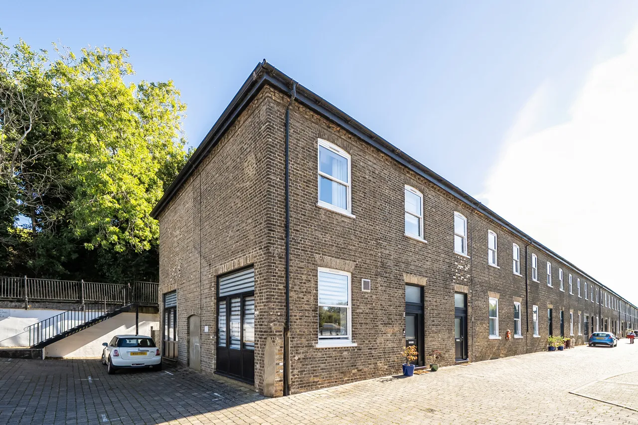Royal Quay, Harefield, UB9, photo 19