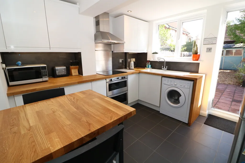 Middle Street, Brockham, RH3, photo 3