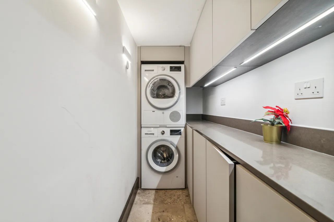 Logan Place, Kensington, W8, photo 8