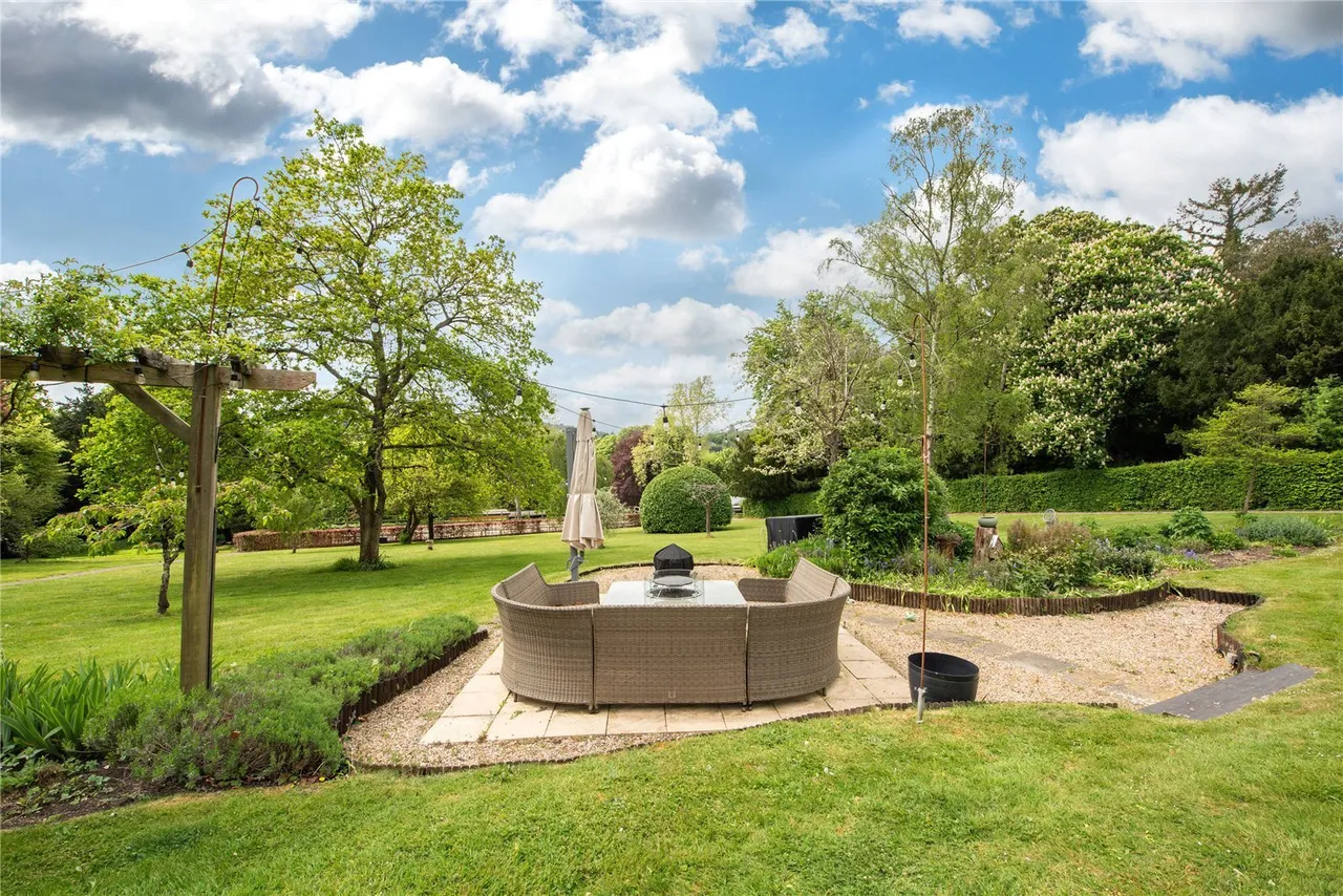 Fredley Park, Mickleham, RH5, photo 20