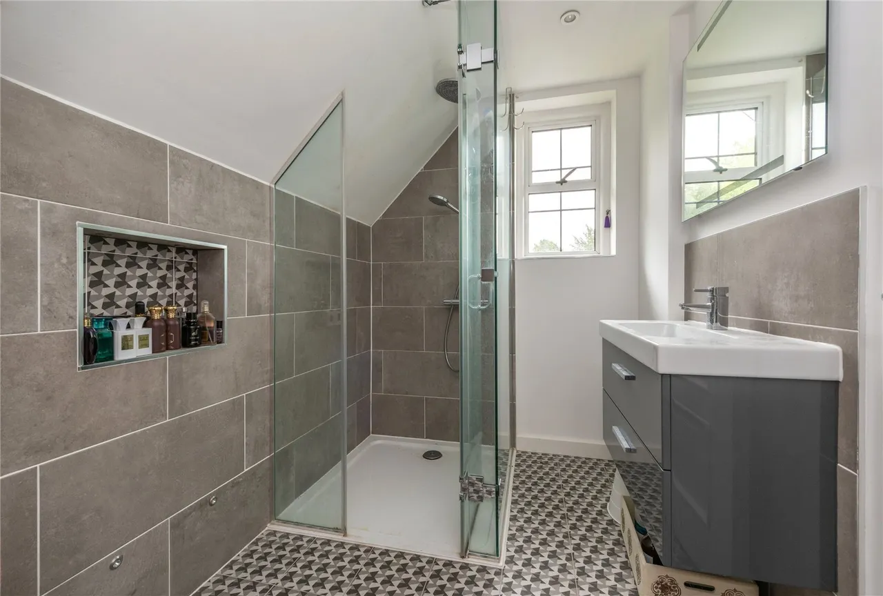 Fredley Park, Mickleham, RH5, photo 24