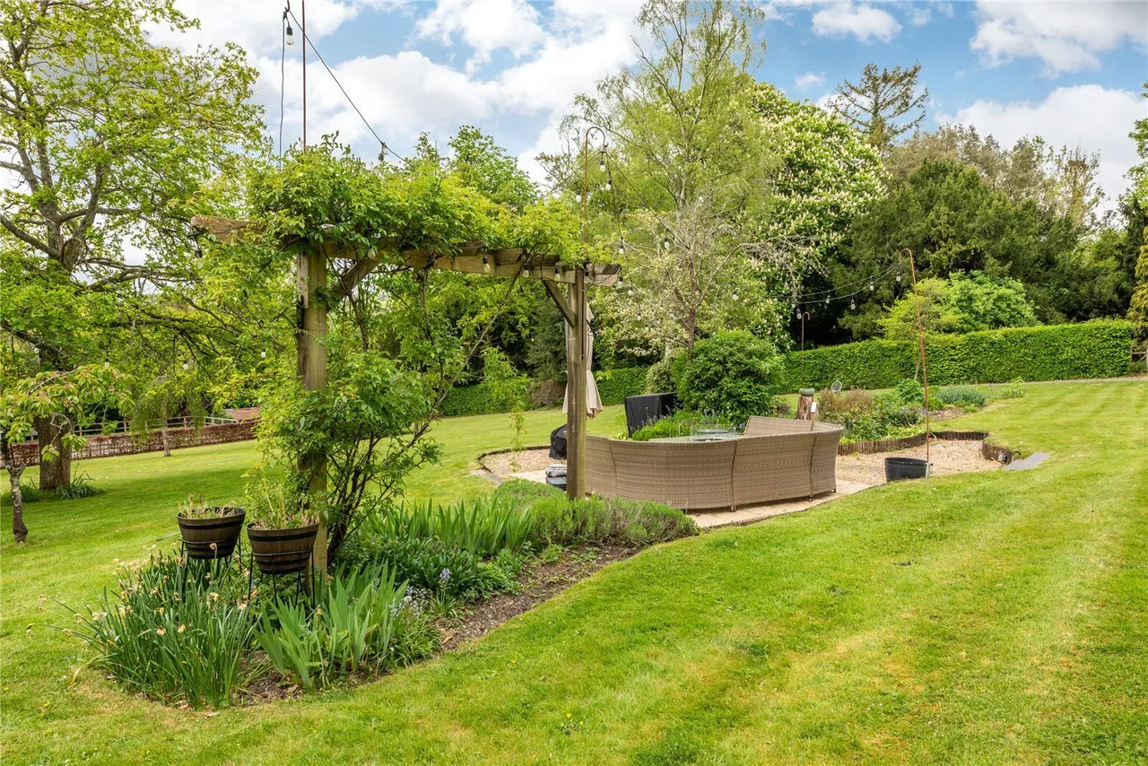 Fredley Park, Mickleham, RH5, photo 9