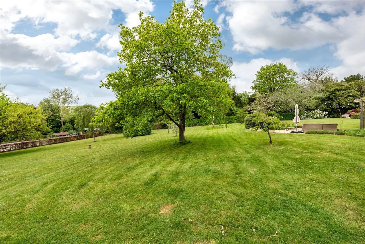 Fredley Park, Mickleham, RH5, photo 7