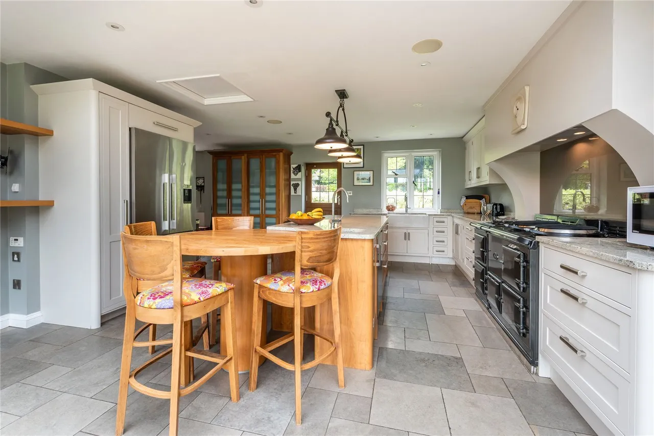Fredley Park, Mickleham, RH5, photo 6