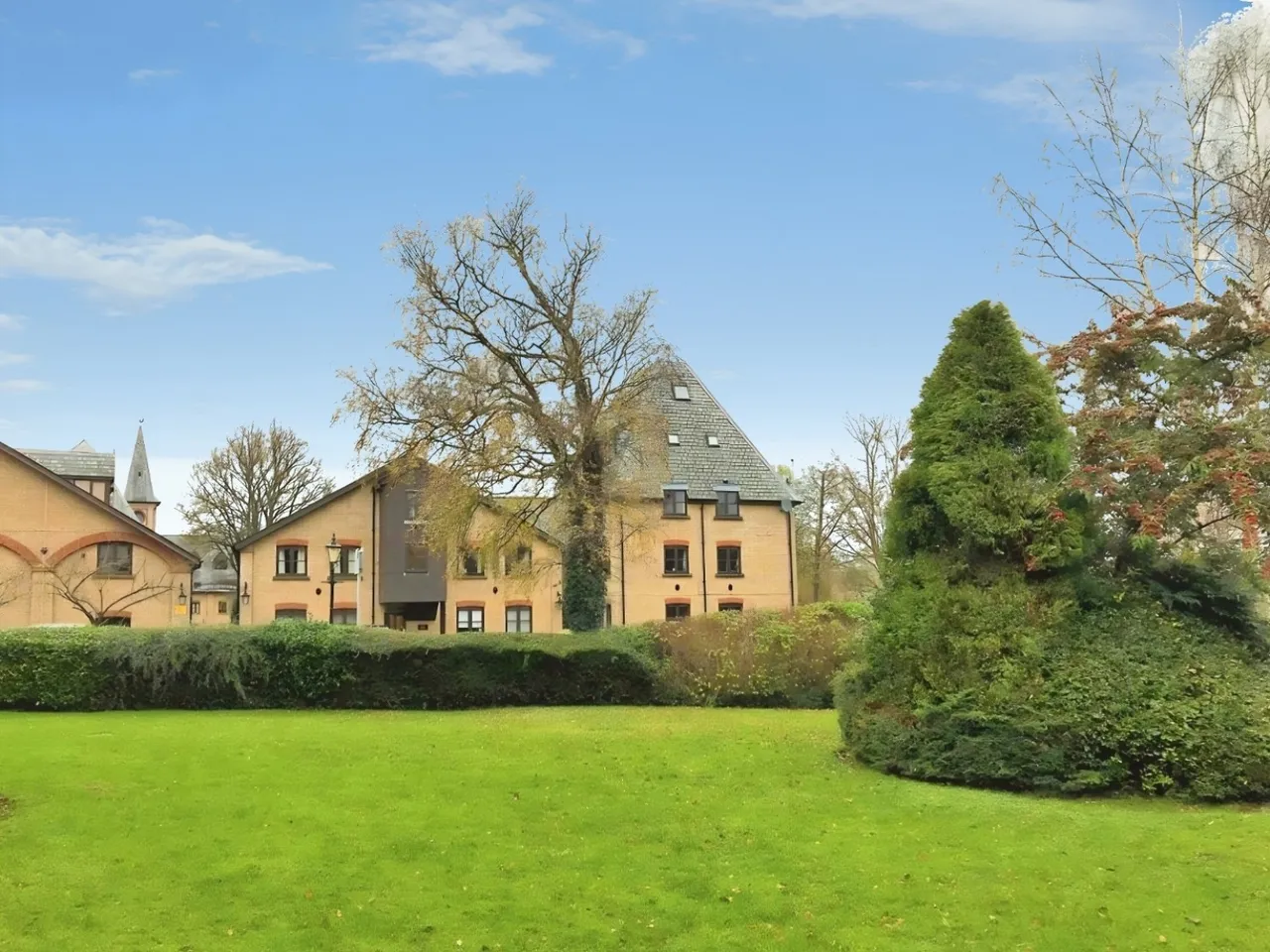 River Meads, St Margarets, SG12, photo 7