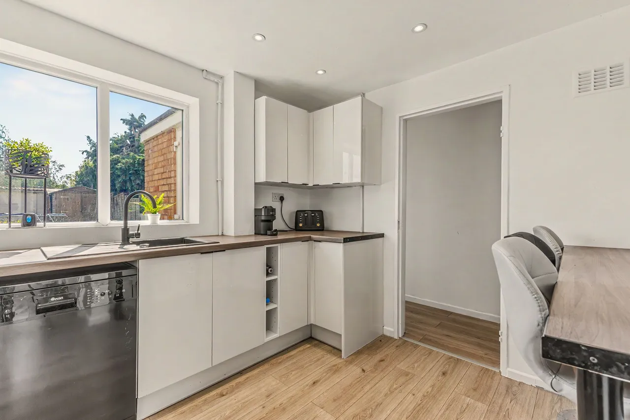 Henry Street, Evesham, WR11, photo 5
