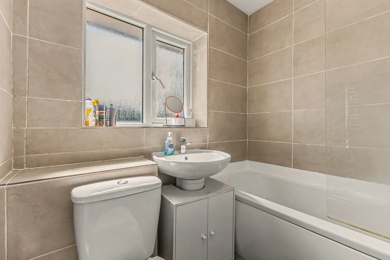 Henry Street, Evesham, WR11, photo 16