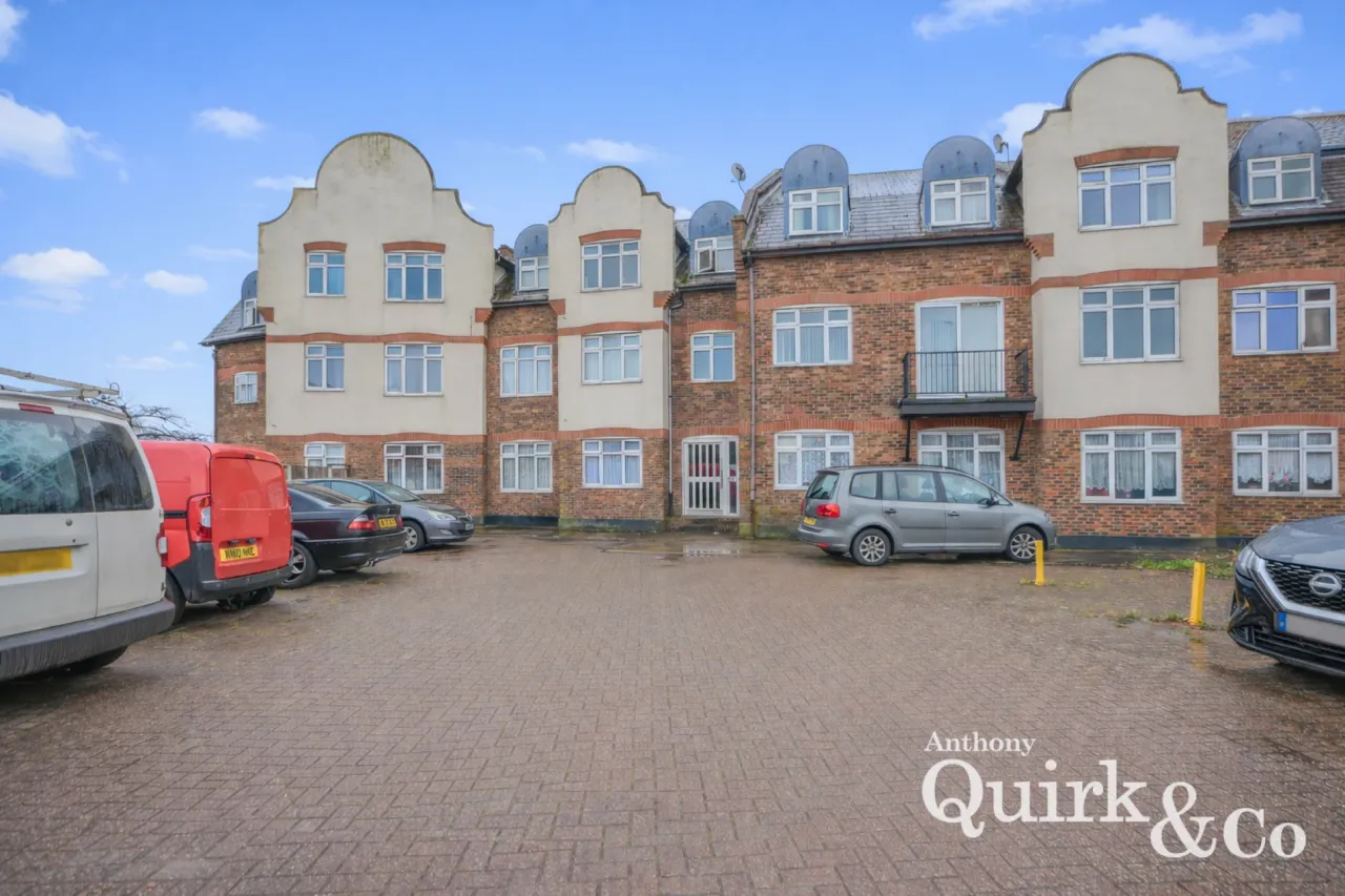 2 bed flat for sale, Venables Close, Canvey Island, SS8