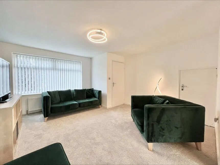 Ribble Drive, Bury, BL9, photo 4