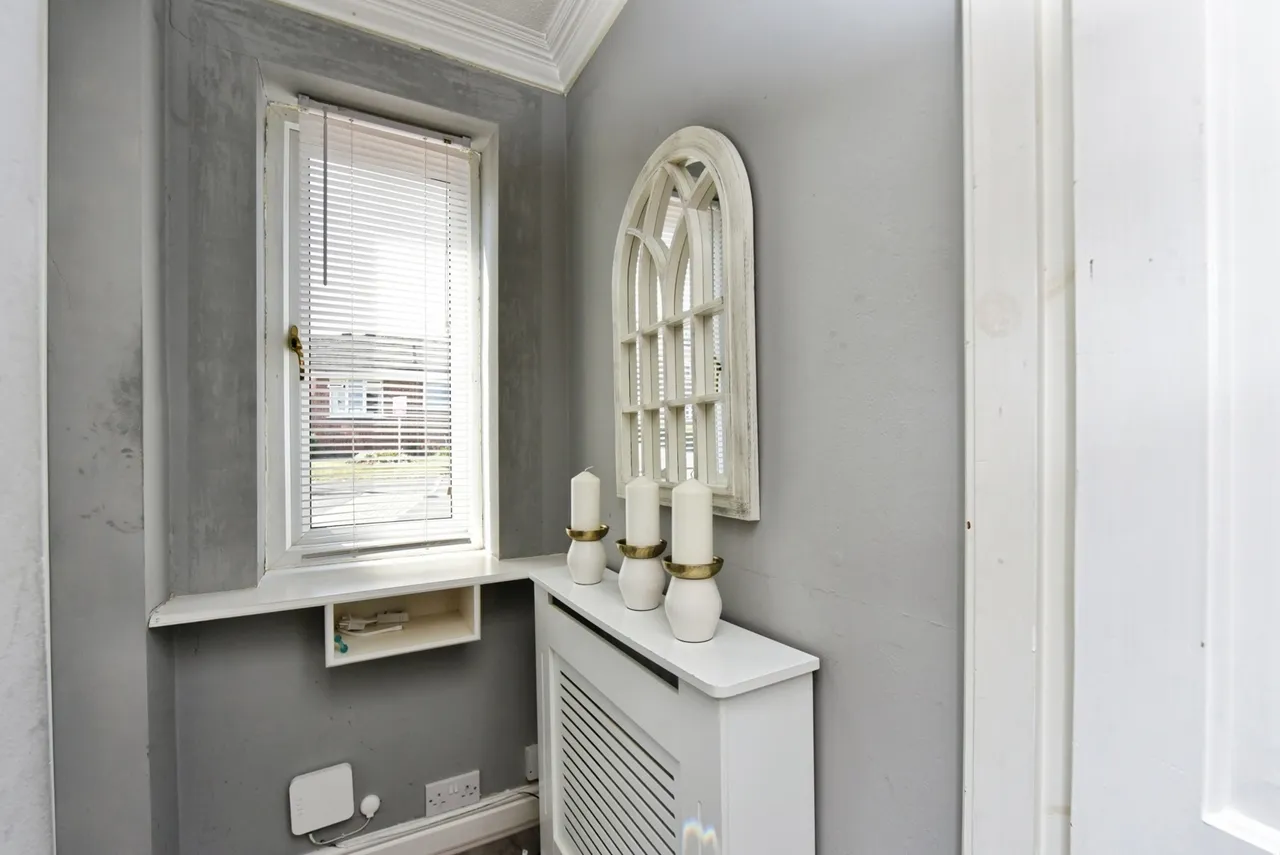 Welbury Gardens, Halfway, Sheffield, South Yorkshire, S20, photo 6