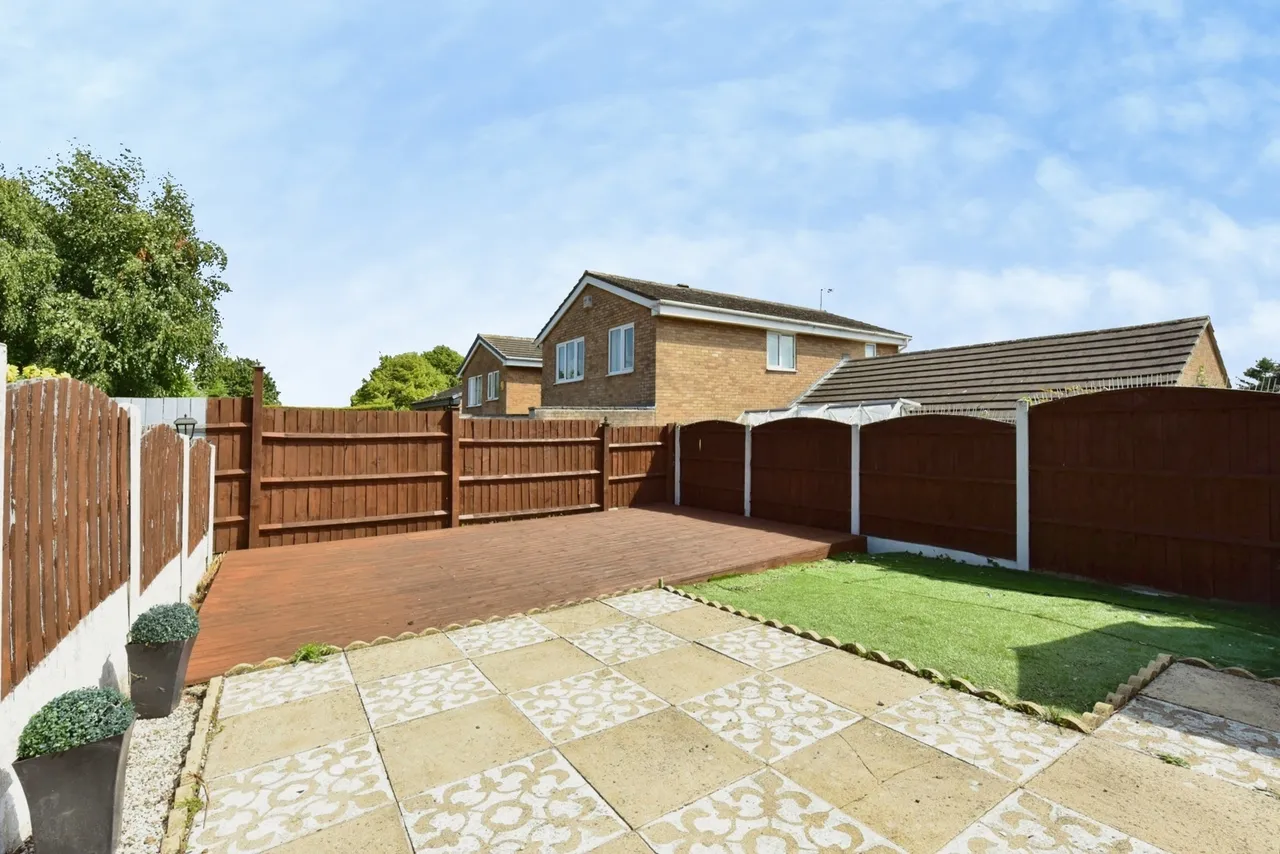 Welbury Gardens, Halfway, Sheffield, South Yorkshire, S20, photo 4