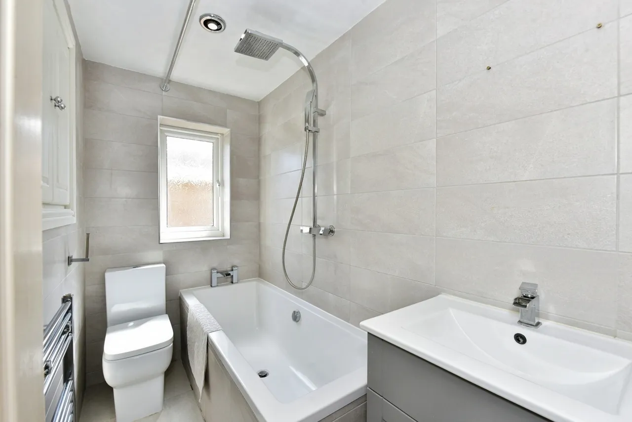 Welbury Gardens, Halfway, Sheffield, South Yorkshire, S20, photo 10