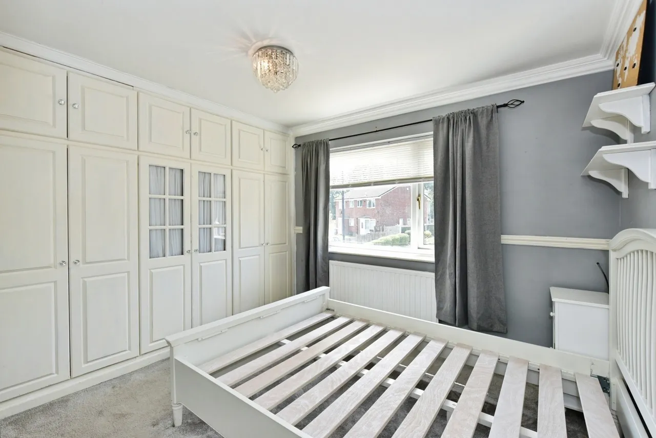 Welbury Gardens, Halfway, Sheffield, South Yorkshire, S20, photo 11