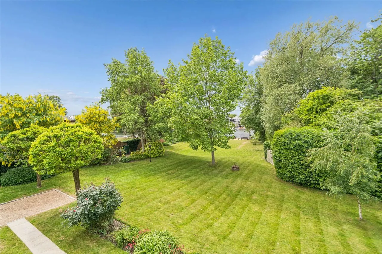 Remenham Row, Wargrave Road, Henley-on-Thames, Oxfordshire, RG9 2LQ, photo 12