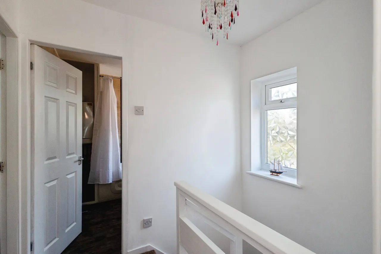 Silverstone Drive, Manchester, M40, photo 19