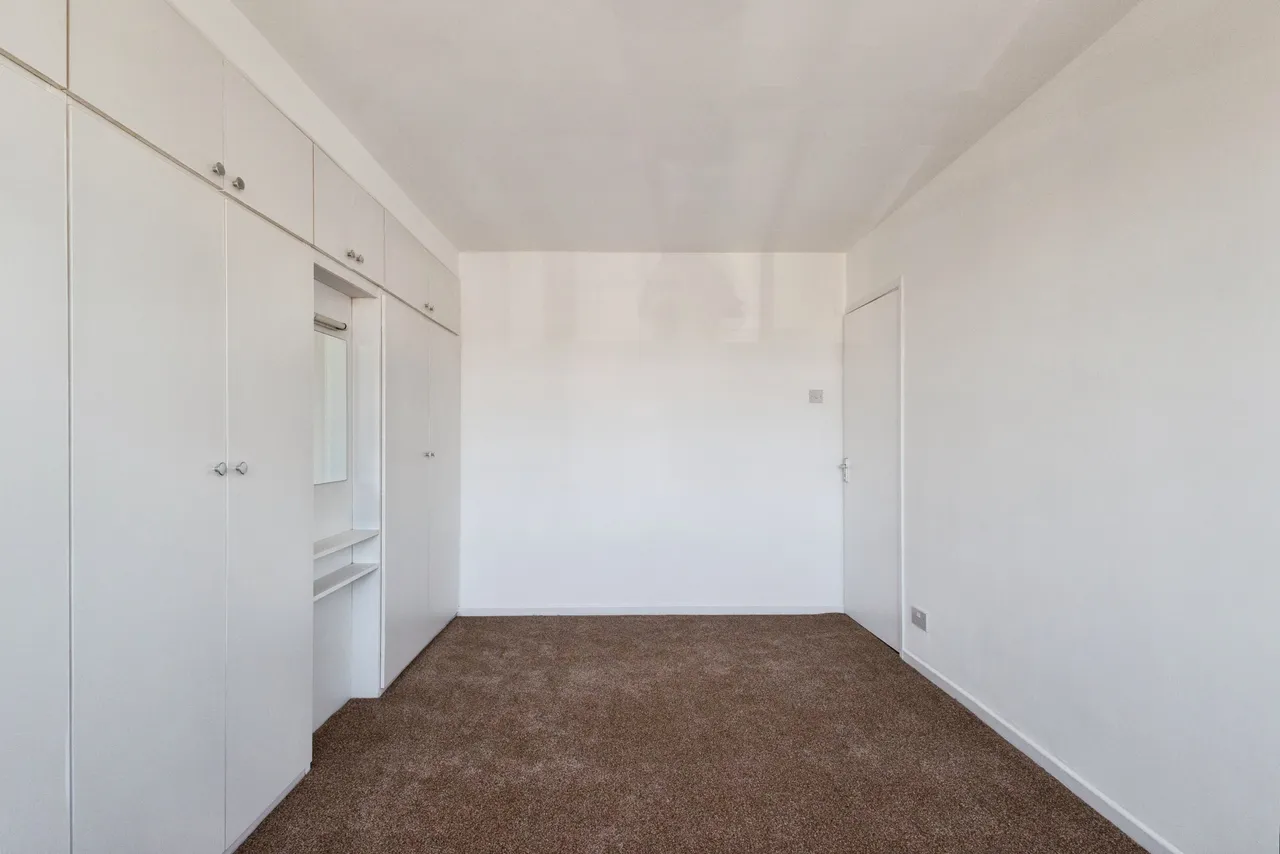 Silverstone Drive, Manchester, M40, photo 21