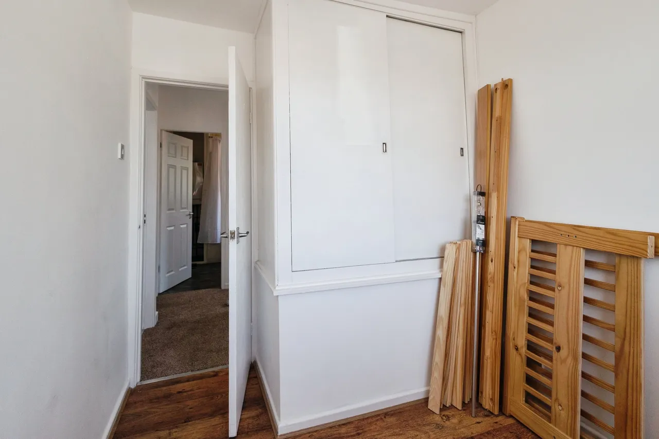 Silverstone Drive, Manchester, M40, photo 23