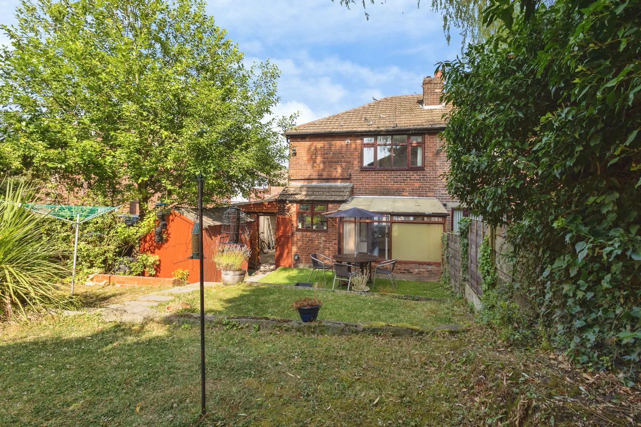 Silverstone Drive, Manchester, M40, photo 13