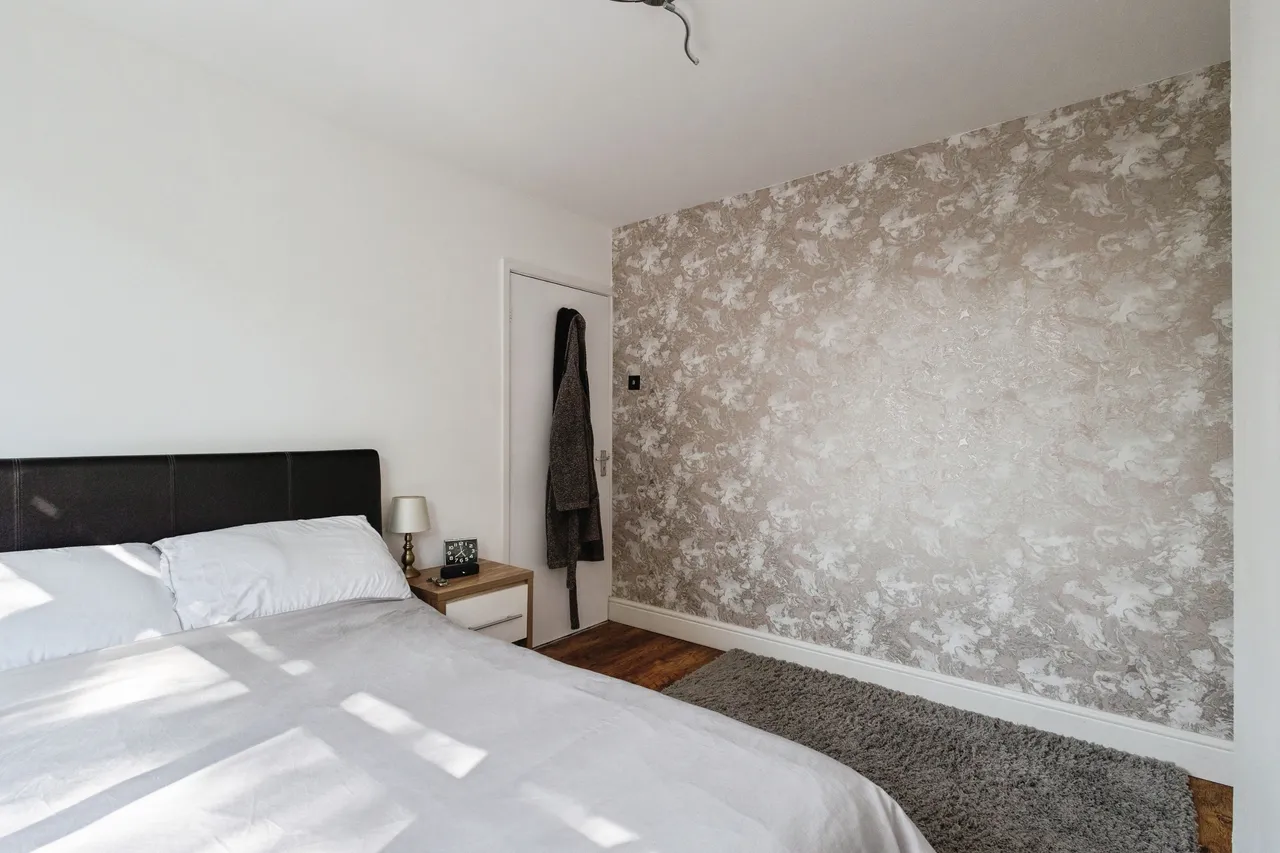 Silverstone Drive, Manchester, M40, photo 16