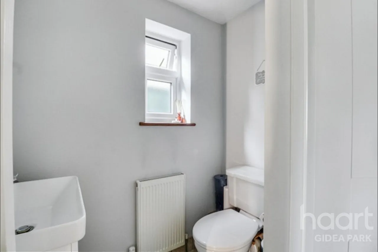 Erroll Road, Romford, RM1, photo 9