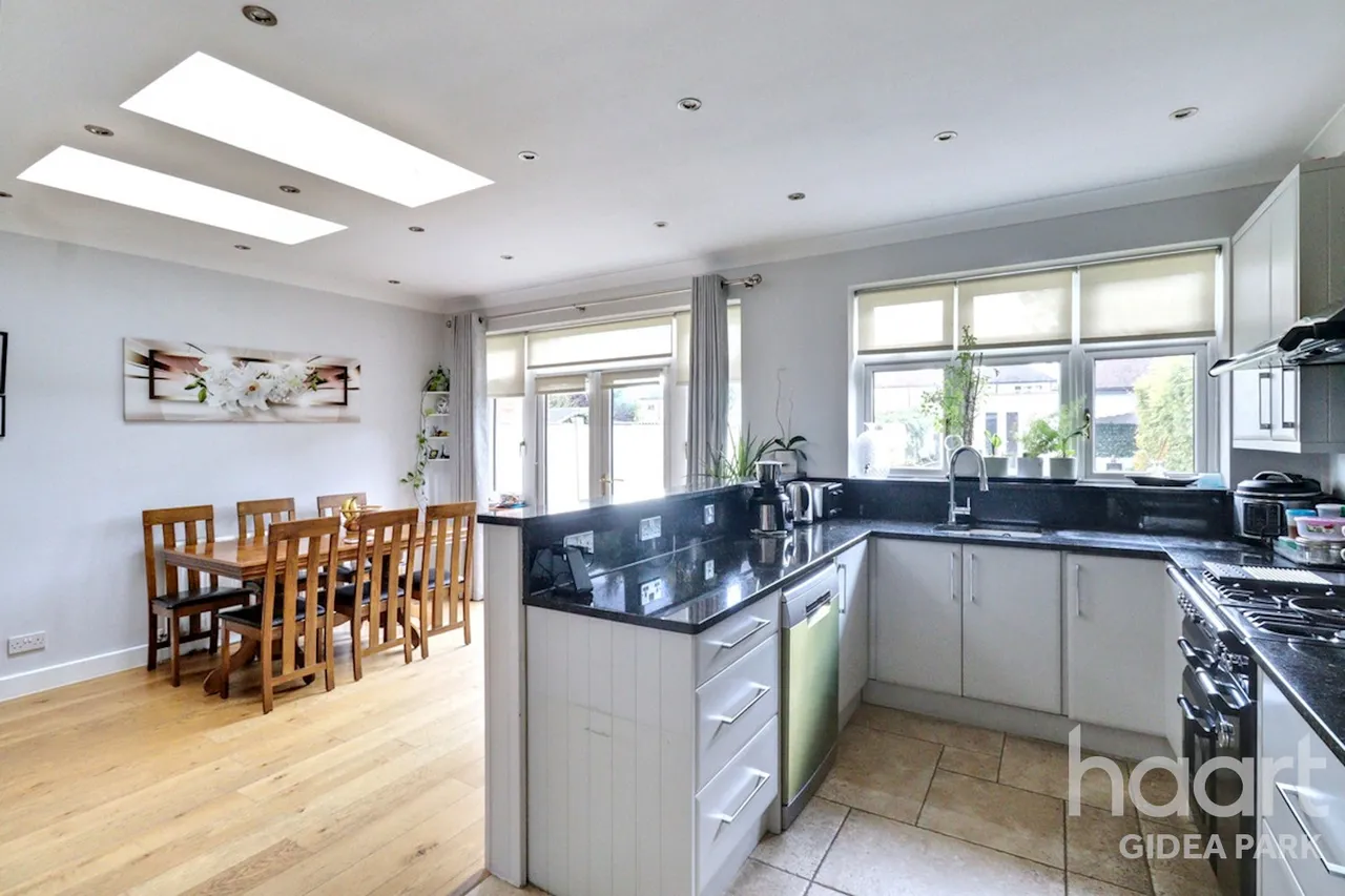 Erroll Road, Romford, RM1, photo 6