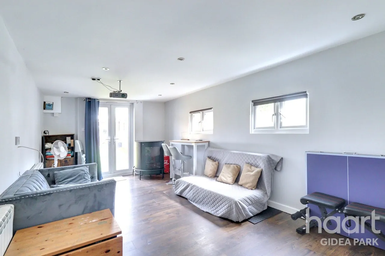 Erroll Road, Romford, RM1, photo 18