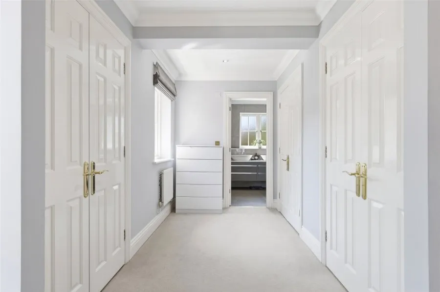 House Under Offer with 5 bedrooms in Bishop's Stortford, CM23, photo 23