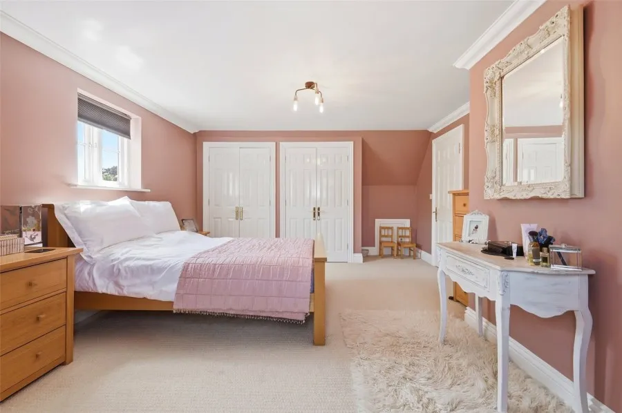 House Under Offer with 5 bedrooms in Bishop's Stortford, CM23, photo 30