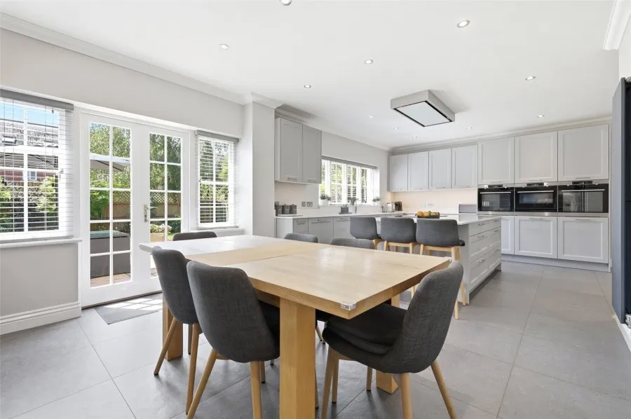 House Under Offer with 5 bedrooms in Bishop's Stortford, CM23, photo 16