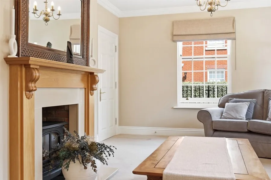 House Under Offer with 5 bedrooms in Bishop's Stortford, CM23, photo 9
